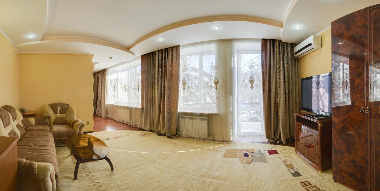 Hotel Ghostinitsa "Lina" Petropavlovsk Exteriér fotografie